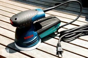 Bosch ROS20VSC vs Bosch ROS20VSK | Choosing the right sander for you!